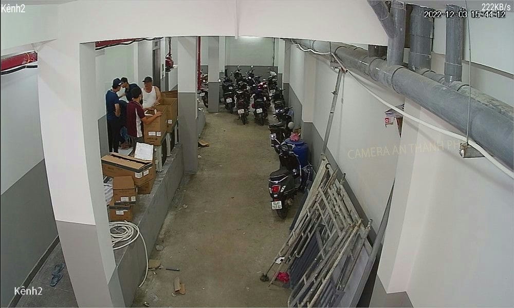 Hình Thiết Bị Camera thực tế chất lượng sắc nét đến 2.0 megapixel Chất lượng đúng tiêu chuẩn của bộ Trọn Gói Camera Nhà Hàng Giá Rẻ sử dụng mã DS-2CE70DF0T-MF Hình Thiết Bị Camera thực tế chất lượng sắc nét đến 2.0 megapixel Chất lượng đúng tiêu chuẩn của bộ Trọn Gói Camera Nhà Hàng Giá Rẻ sử dụng mã DS-2CE70DF0T-MF